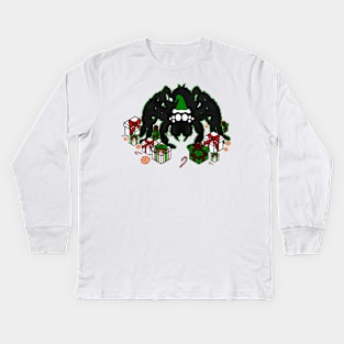 Santa Spider w/ Presents (Green Peppermint 1) Kids Long Sleeve T-Shirt